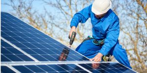 Installation Maintenance Panneaux Solaires Photovoltaïques à Le Menil-Scelleur